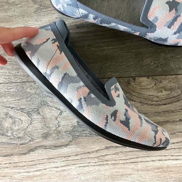 \Cloudsteppers by Clarks\ Carly Dream Slip Ons - Picture 6 of 11